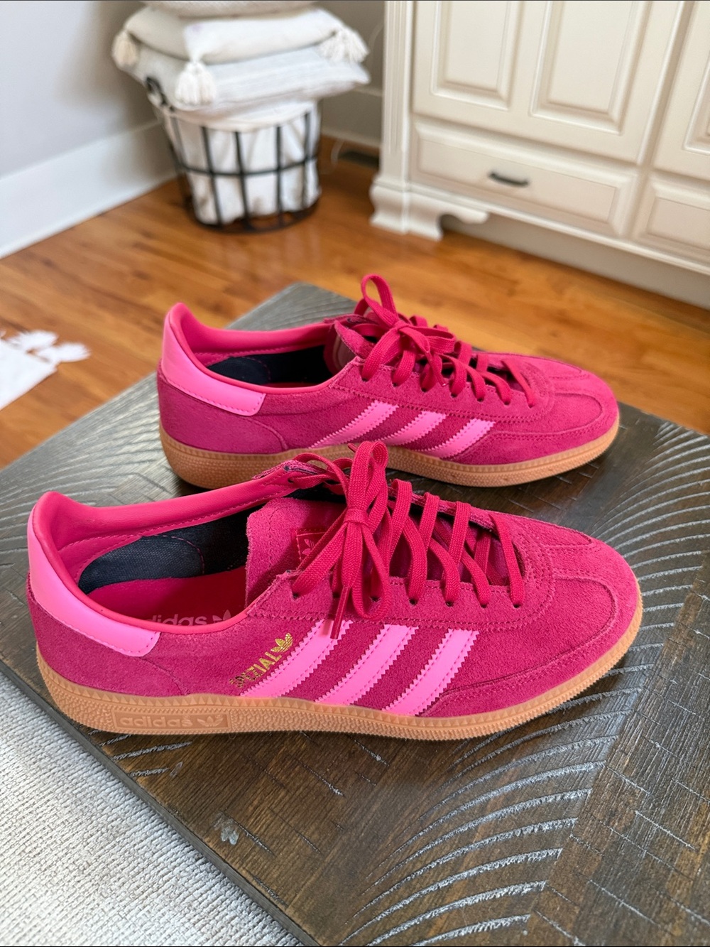 Like New adidas Handball Spezial Pink - Picture 3 of 6